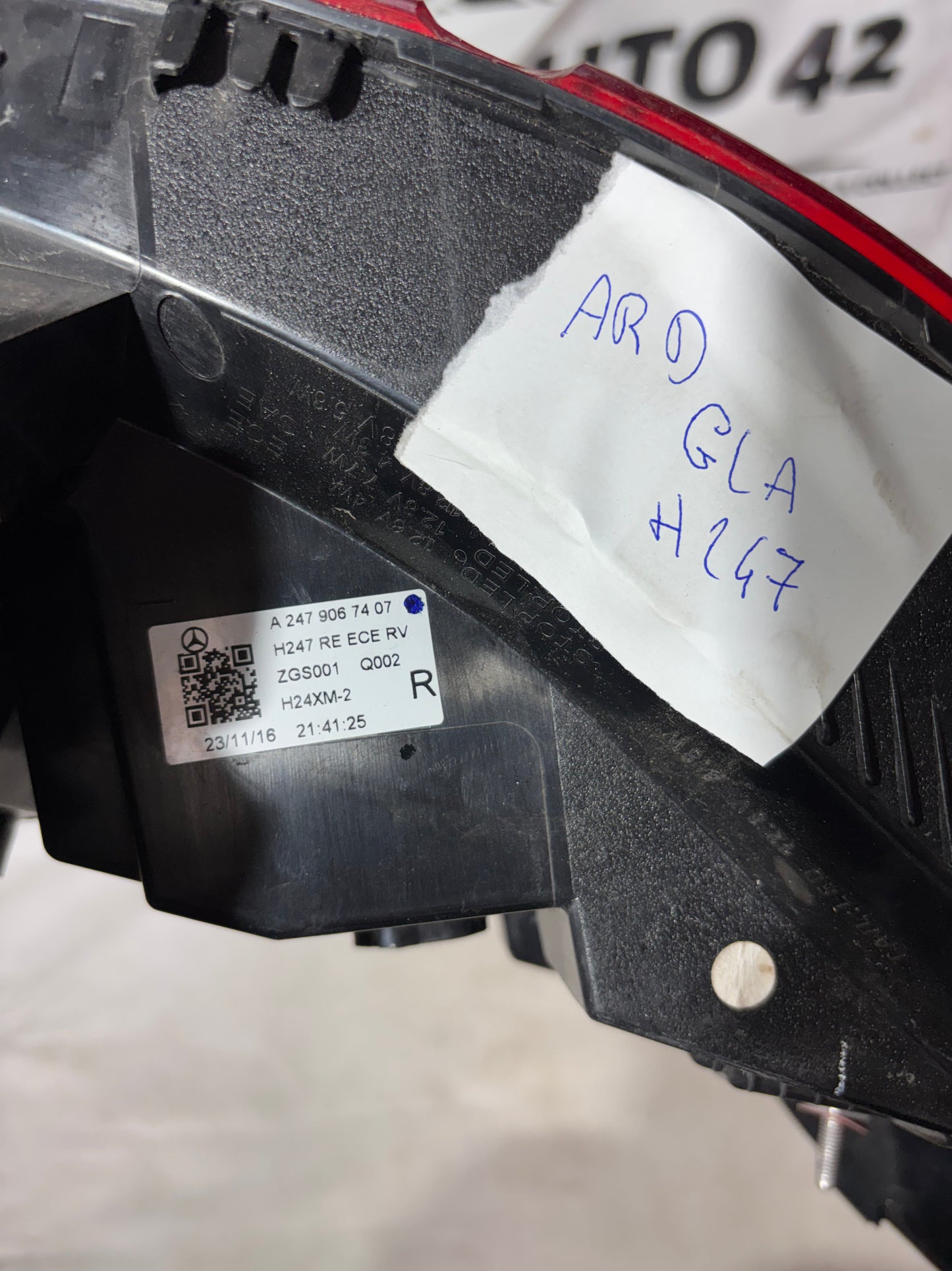 Feux arrière gauche Mercedes GLA h247
