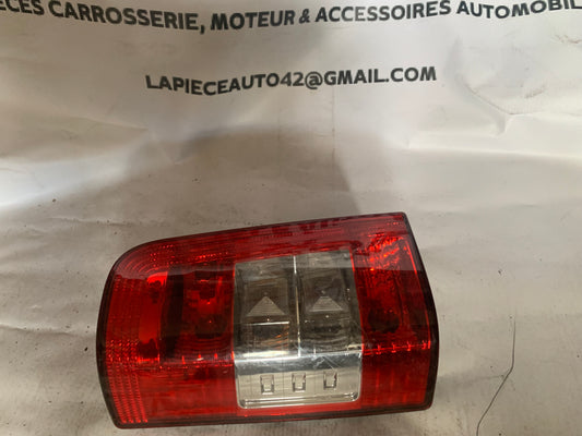 Feu arrière gauche Peugeot partner 1 phase 2