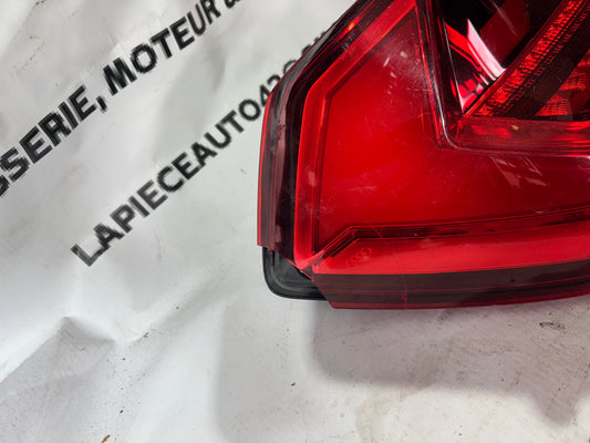 Feux arrière gauche Audi A1 (82A)