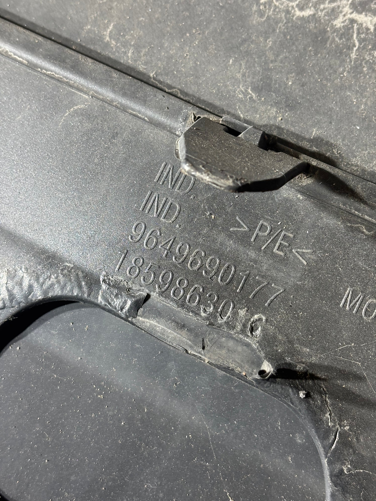 Pare choc arrière Peugeot 207 noir