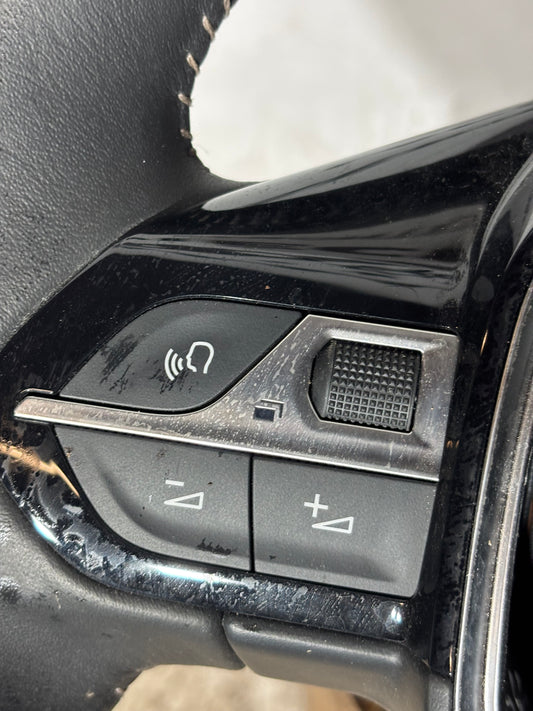 Volant Peugeot 5008 2