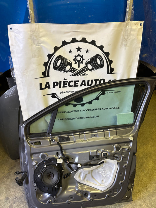 Porte avant droite renault Clio 4