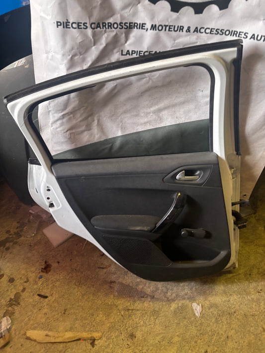 Porte arrière gauche Peugeot 208 1 blanc