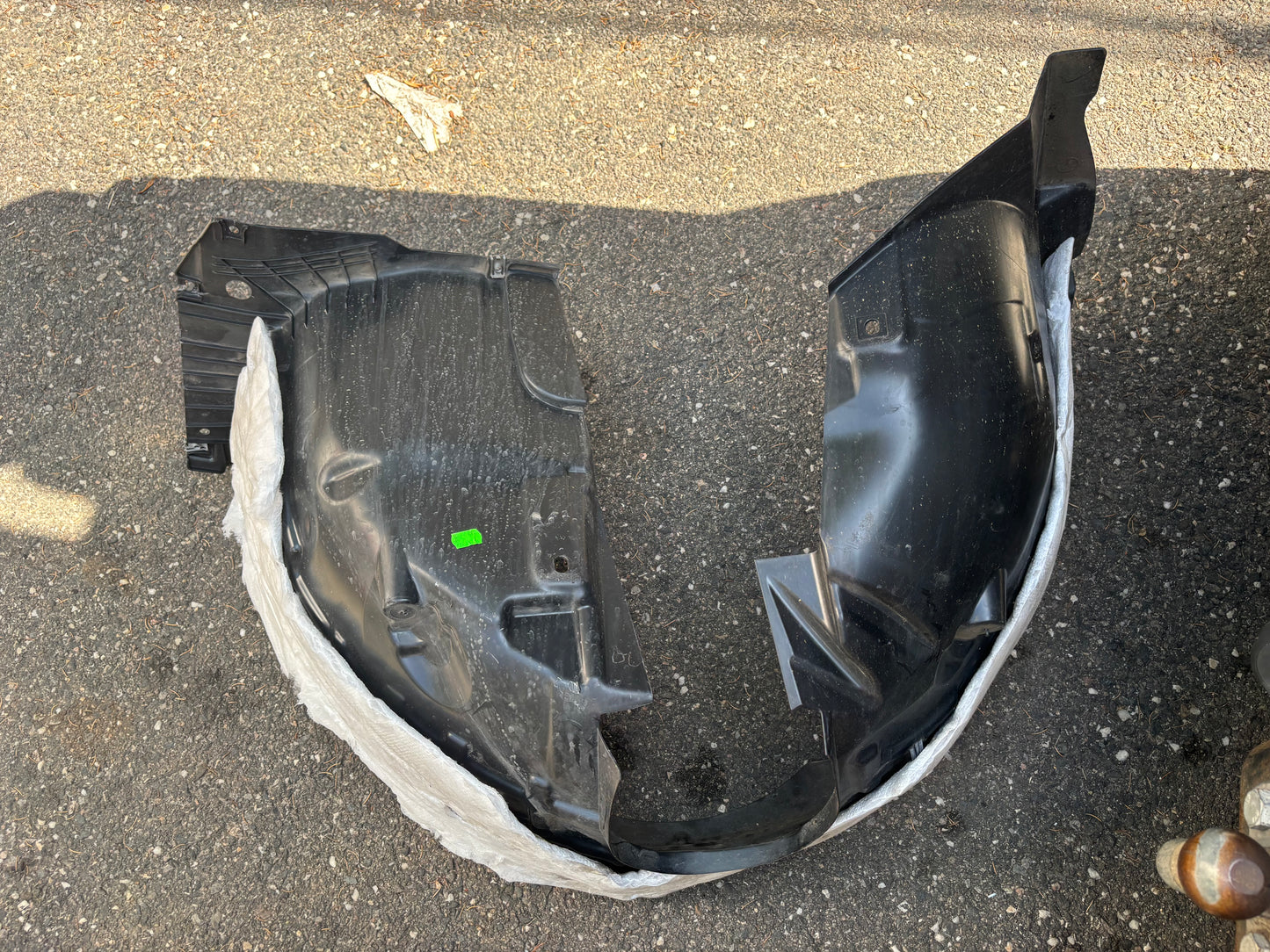 Pare boue avant droit Peugeot 208 2