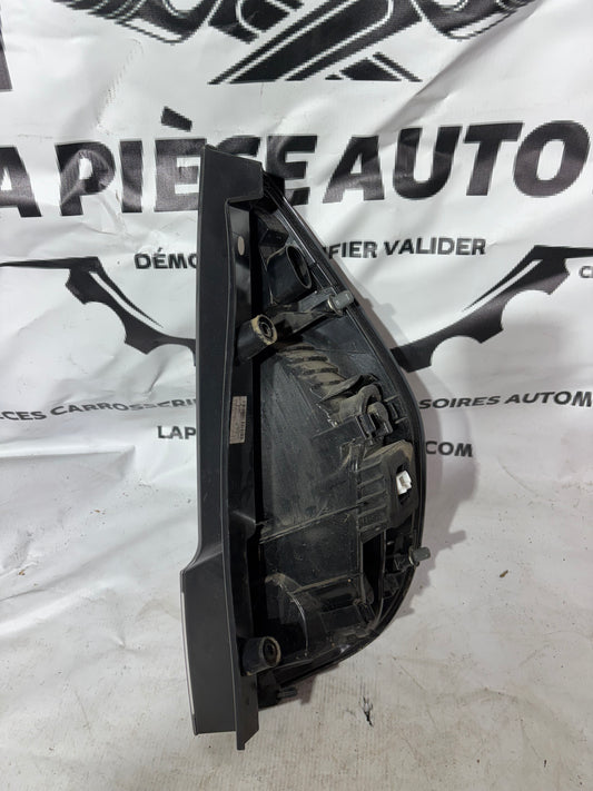 Feux arrière gauche Renault Scenic 3