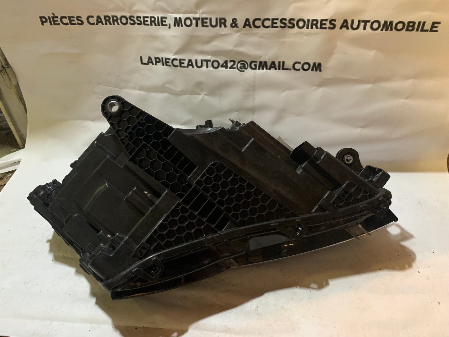 Phare avant gauche Skoda Superb B8