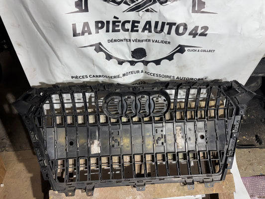Calandre Audi A4 S4 B9 / 8W0853651