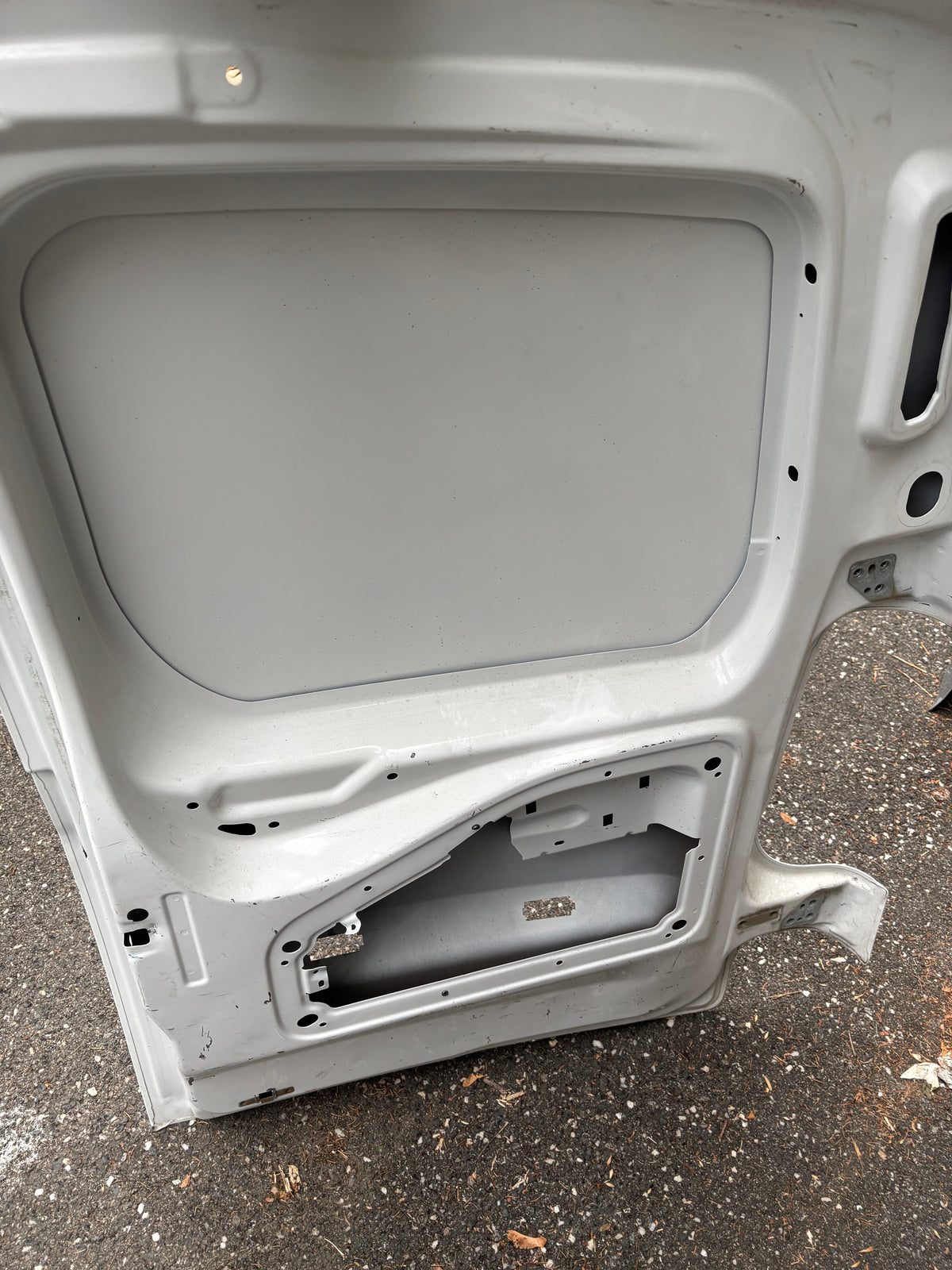 Porte arrière gauche battante Citroën Berlingo blanche