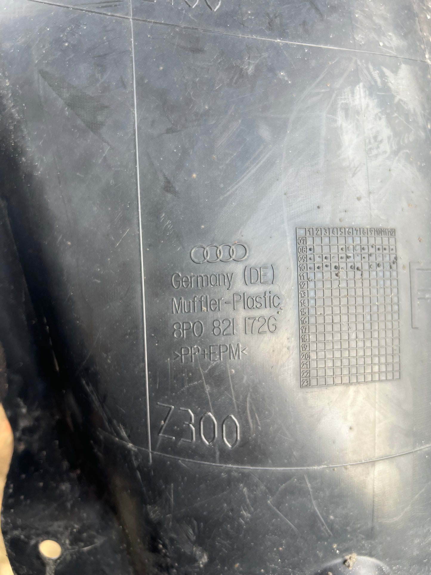 Pare boue avant droit Audi A3 8p