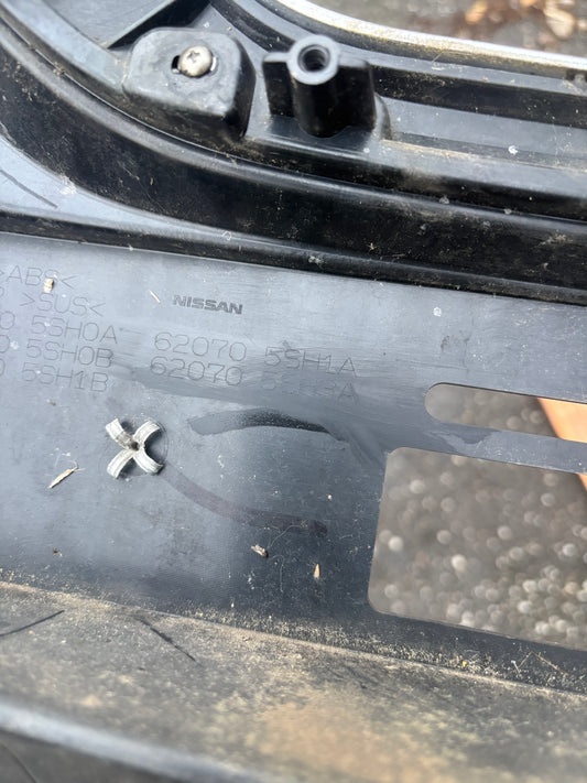 Calandre NISSAN Leaf 2