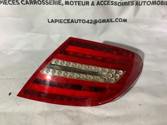 Feu arrière droit Mercedes classe C LED W204