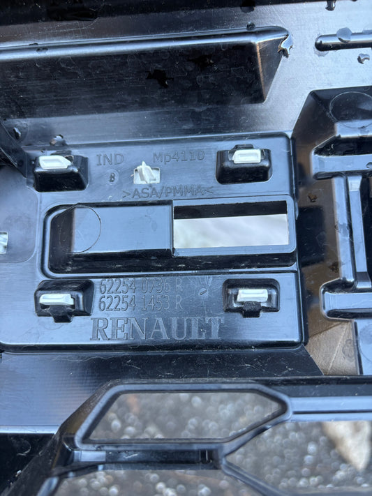 Grille de Calandre Dacia Sandero 3