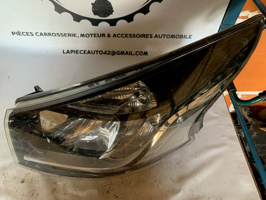 Phare avant gauche Renault Trafic 3 phase 1