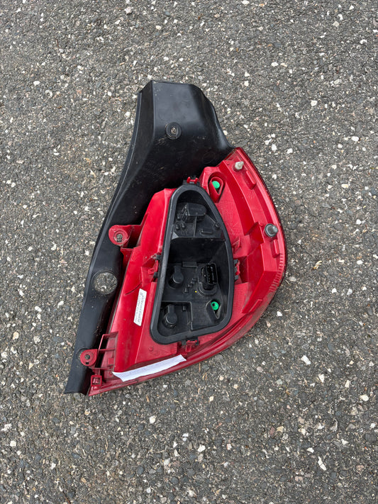 Feux arrière gauche Renault Clio 3