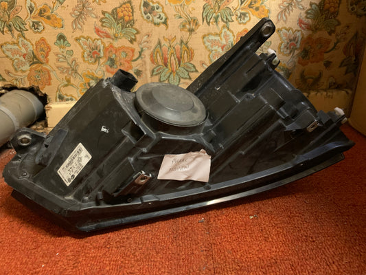 Phare avant gauche Volkswagen Tiguan (5N1)