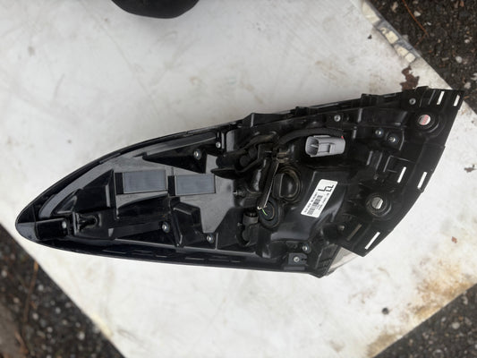 Feux arrière gauche c hr