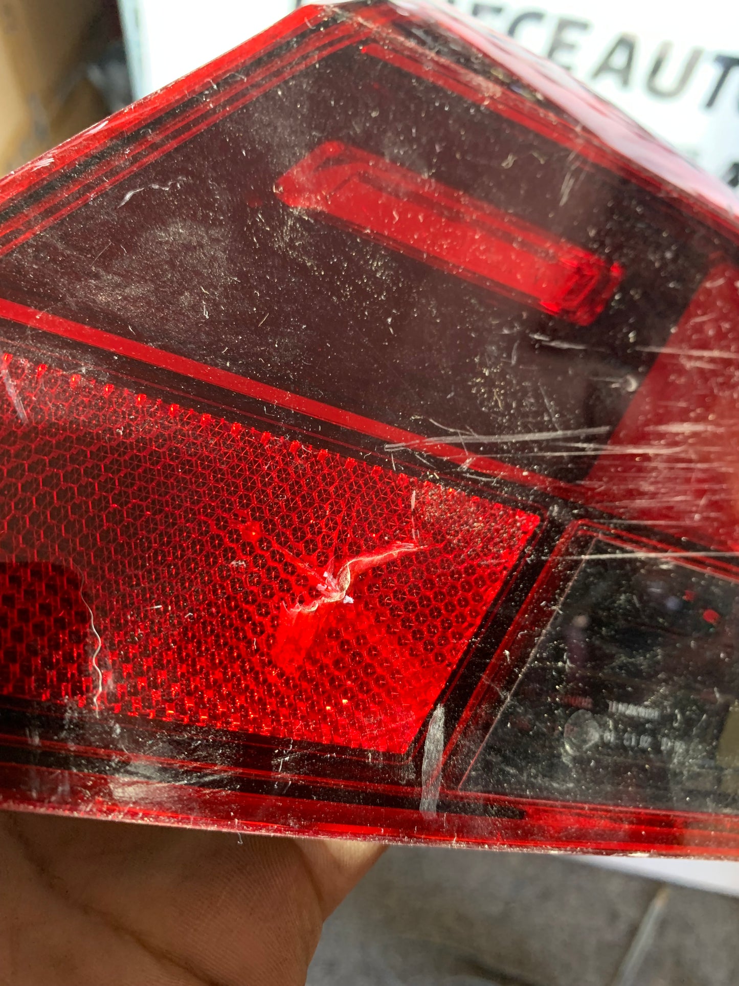 Feu arrière gauche Volkswagen golf 8