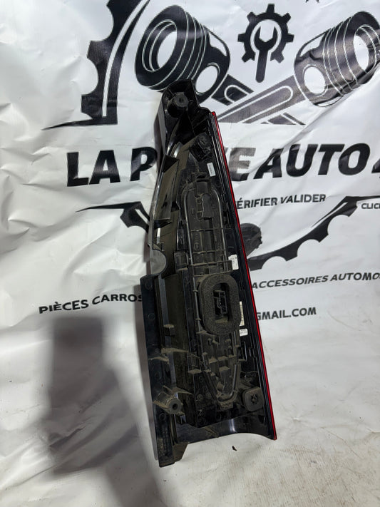 Feux arrière gauche Peugeot Partner / Citroen Berlingo 2 2008-2012