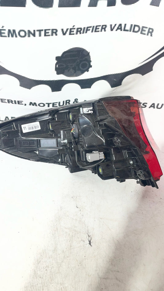 feux arrières droit Toyota C-HR Corolla