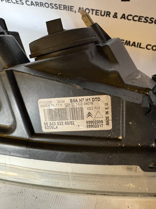 Phare avant droit Citroën C4 1 phase 1