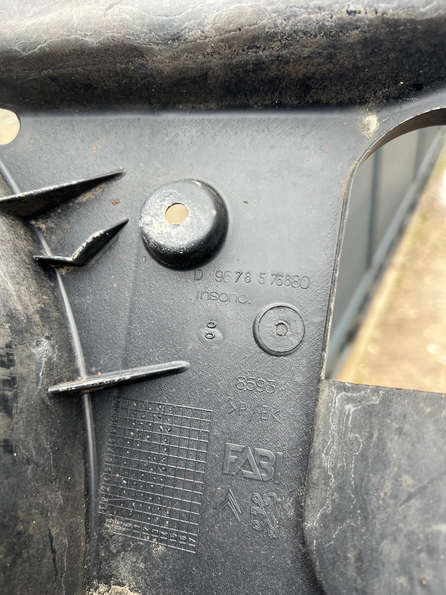Pare boue avant droit Citroën C3