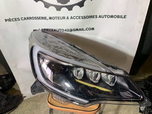 Phare avant droit Citroen DS3 Xénon