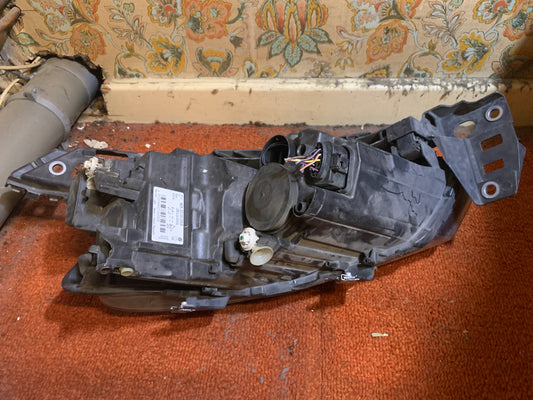 Phare avant gauche Volkswagen polo 5 6R phase 2