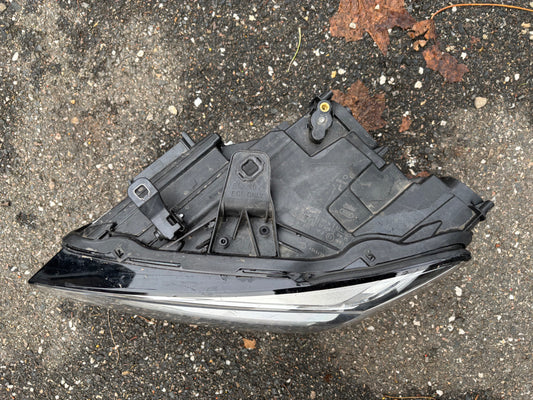 Phare avant gauche Audi Q2 Led