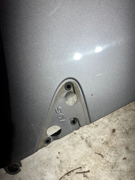 Aile avant droite Clio 3 (195)