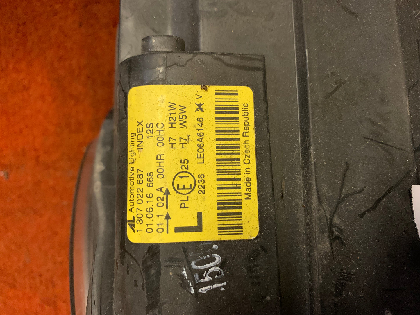 Phare avant gauche Volkswagen Touran 1 phase 2