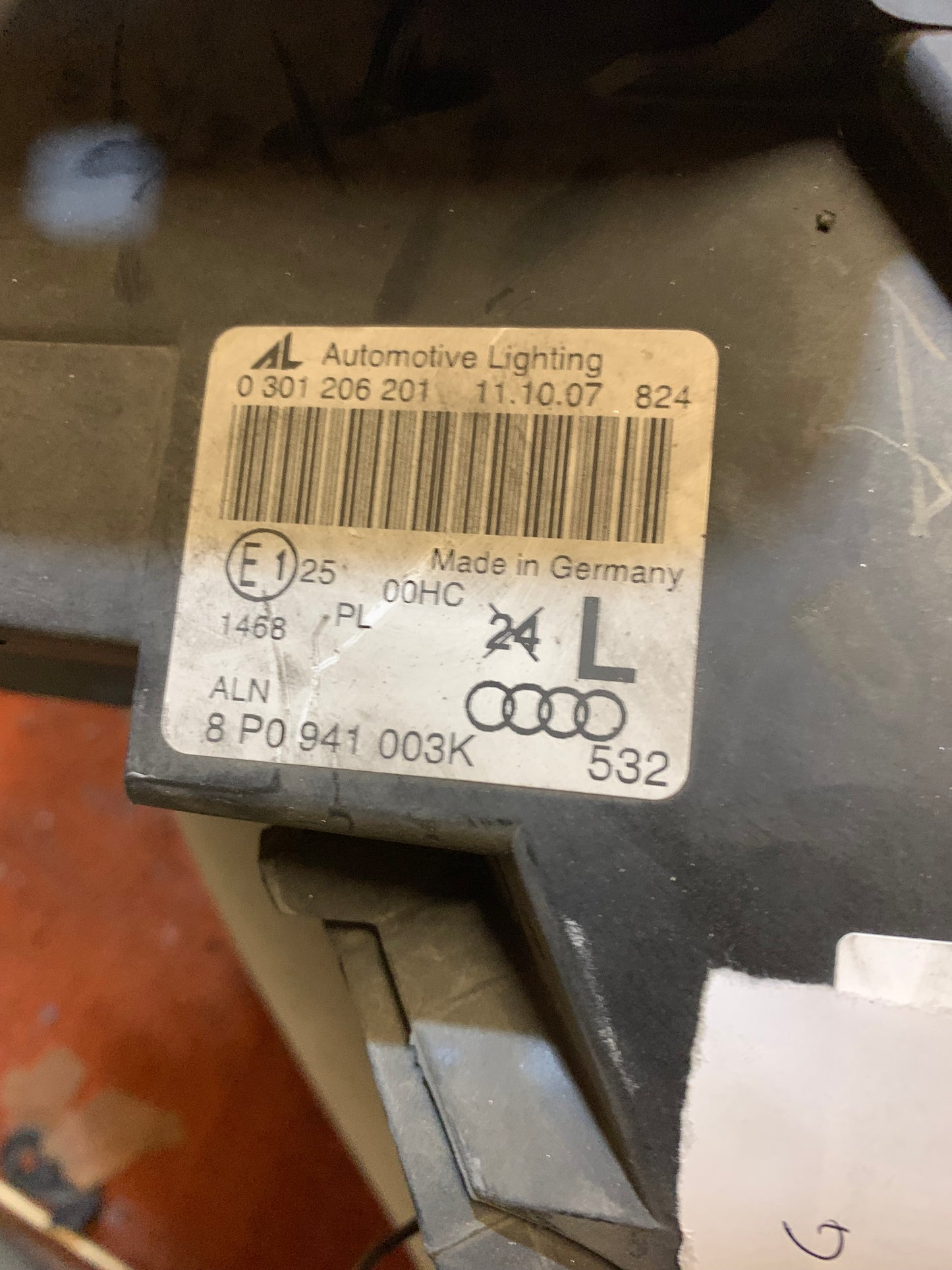 Phare avant gauche Audi A3 8p phase 1