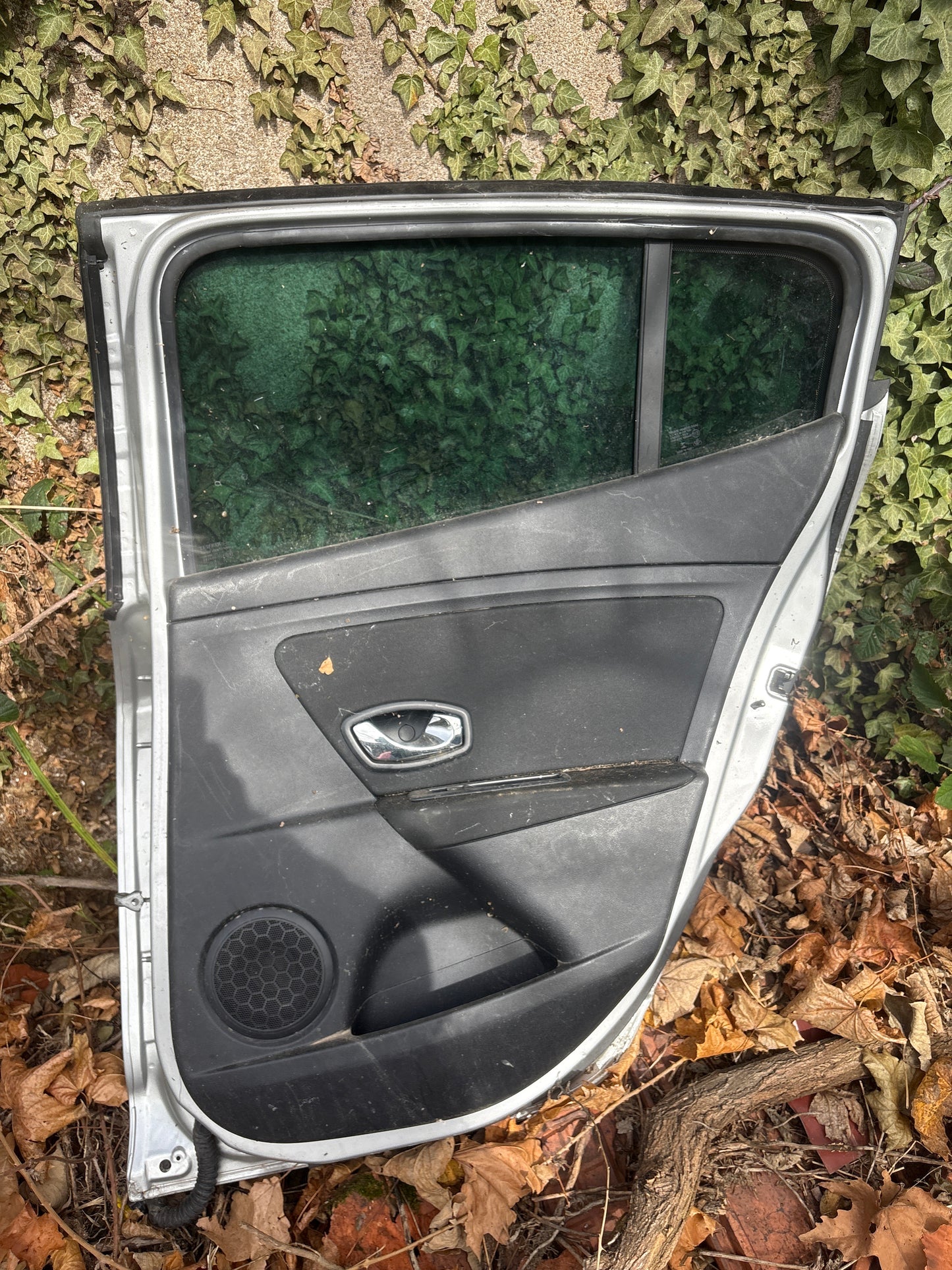 Porte ard Megane 3