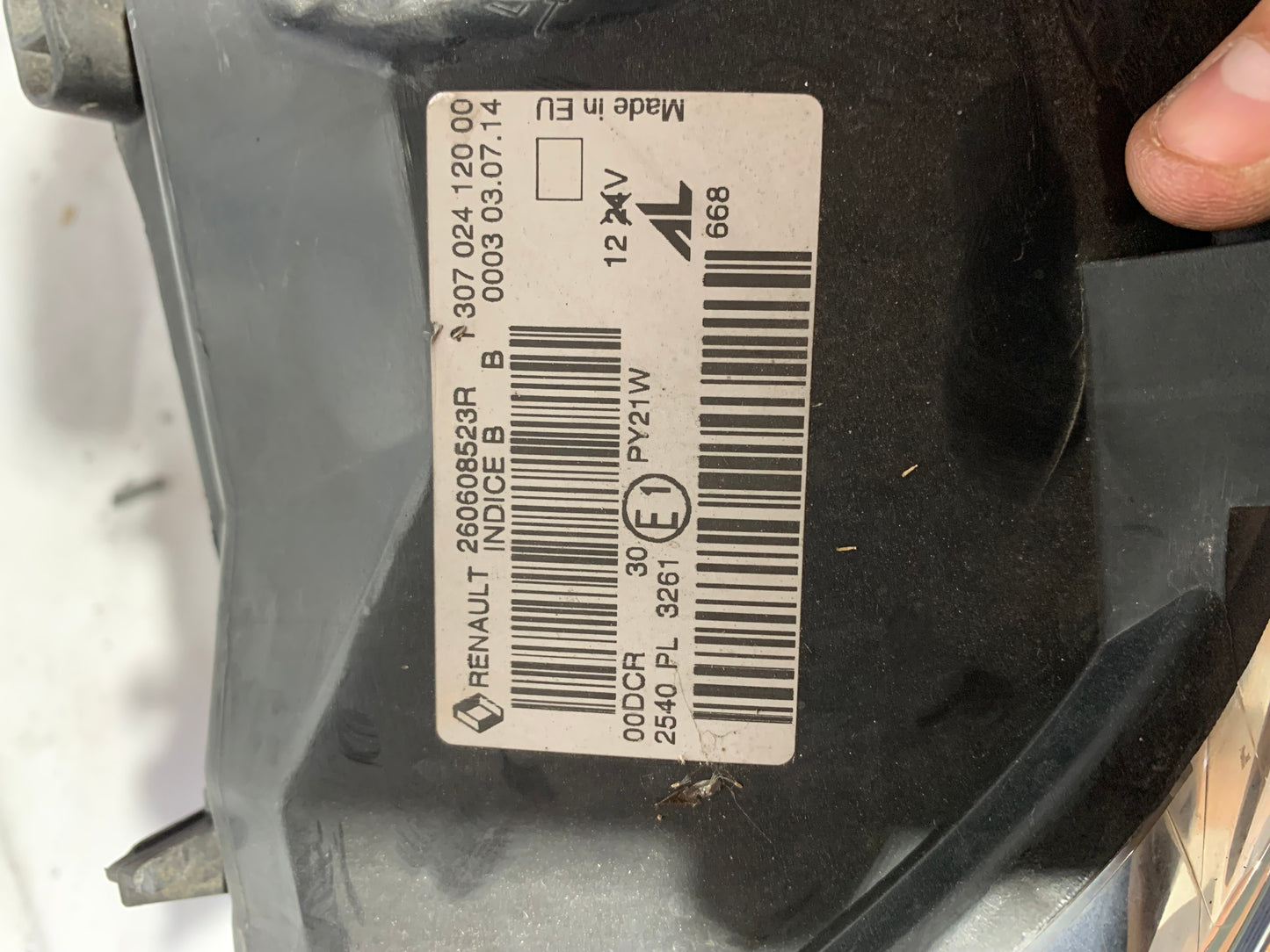 Phare avant gauche Renault Megane 3 xénon