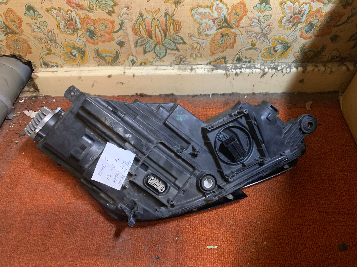 Phare avant gauche Audi a4 rs4 b9 matrix led (fond noir)