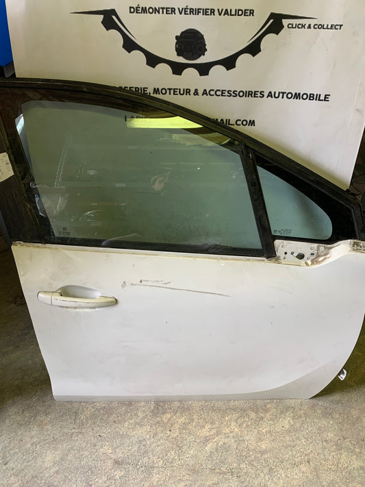 Porte avant droit Peugeot 208 5 portes