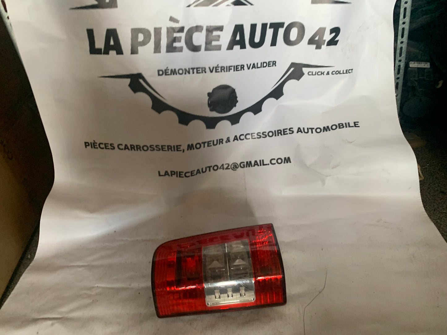 Feu arrière gauche Peugeot partner 1 phase 2