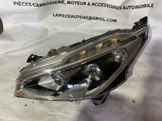 Phare avant gauche Peugeot 208 1 phase 2