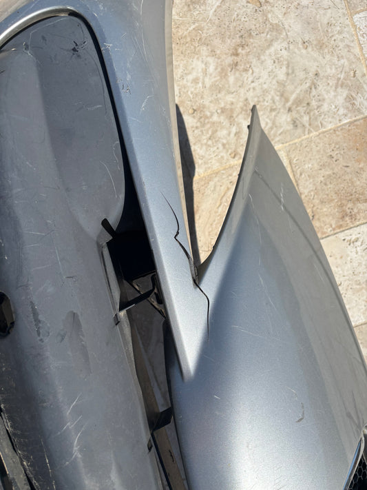 Pare choc avant Peugeot 207 gris