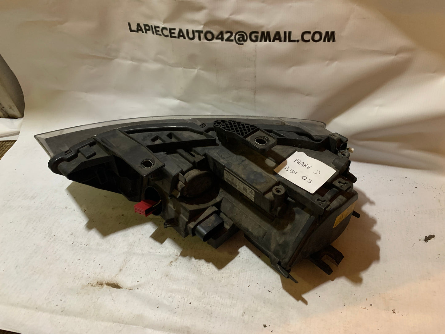 Phare avant droit Audi Q3 Xenon