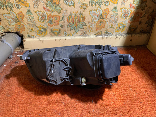 Phare avant gauche Audi A3 8p phase 1