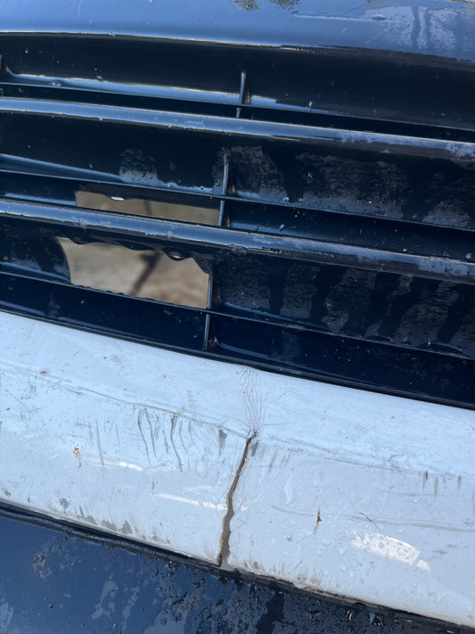 Pare choc AV blanc Peugeot 108