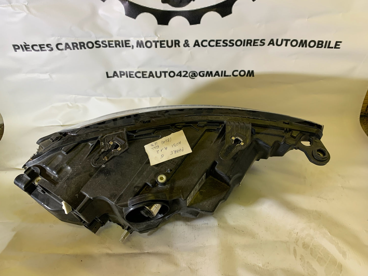 Phare avant gauche Audi a1 II (82A)