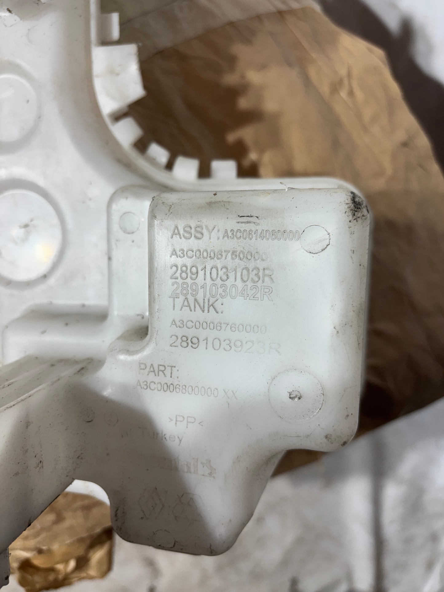 Réservoir de lave glace Renault Clio 5