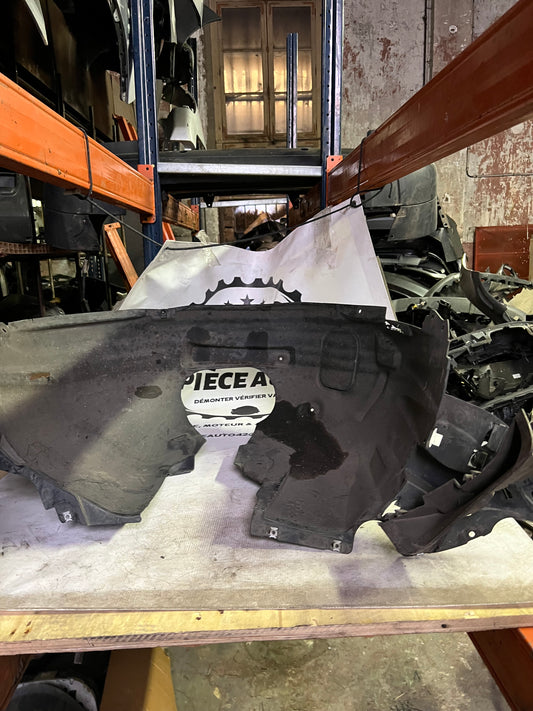 Pare boue avant droit Audi Q2