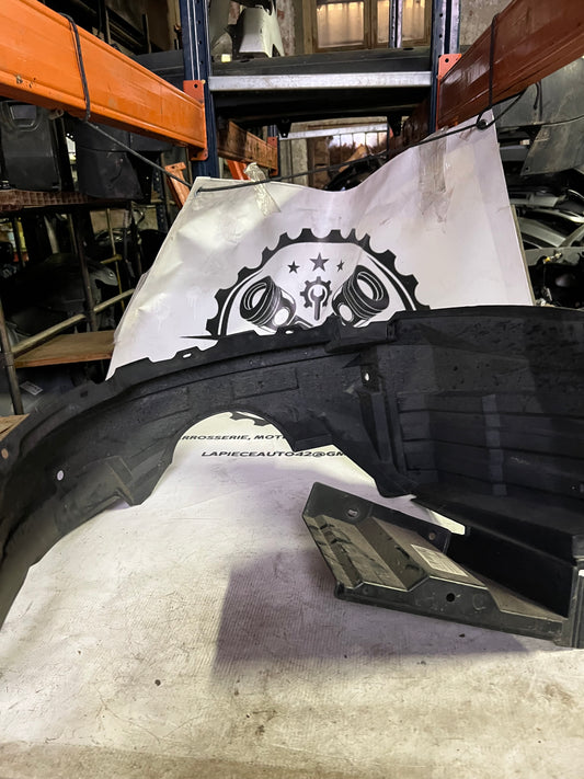 Pare boue avant droit Peugeot 107