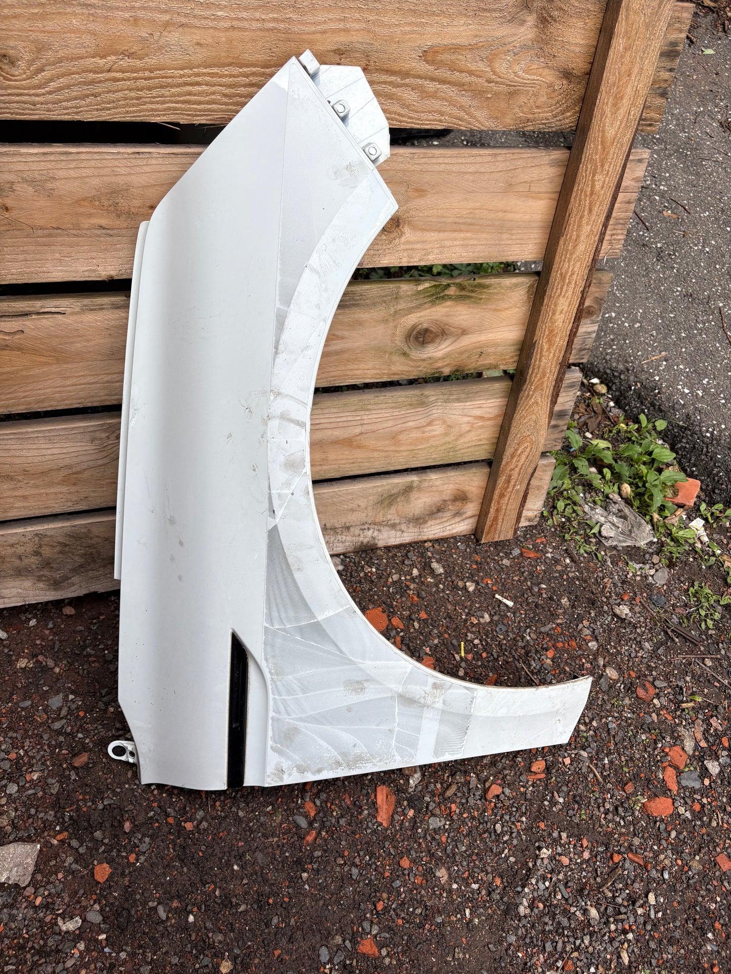 Aile avant droite Renault Megane 4 phase 1 blanche