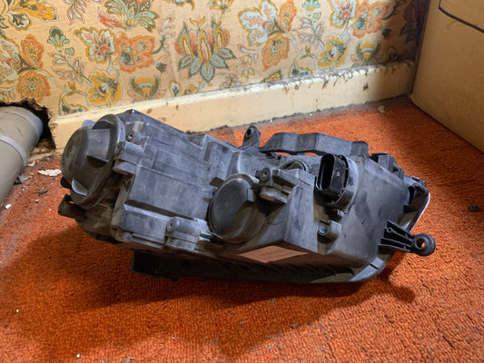 Phare avant droit Volkswagen Touran