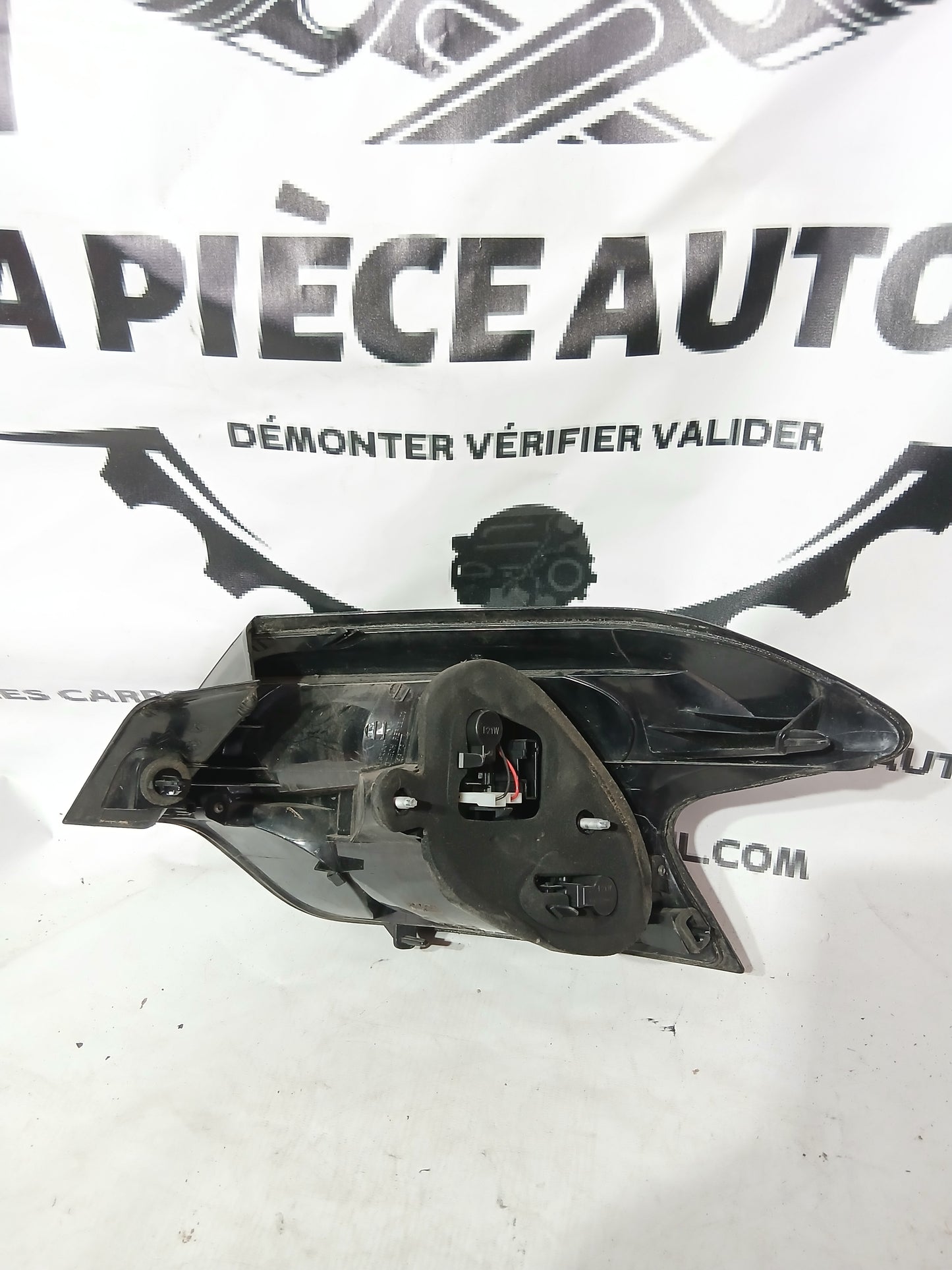 Feux arrière gauche Citroën DS4 9687338180