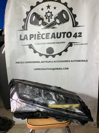 Phare avant droit Skoda Superb