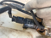 Réservoir lave glace + pompe Peugeot 3008 1 / 5008 1